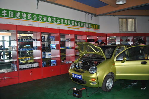 成都万通汽修学校 专业的汽修学校