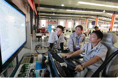 学汽修创造美好未来