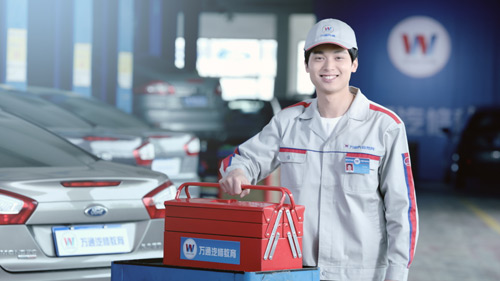 学汽修就选成都万通汽修学校