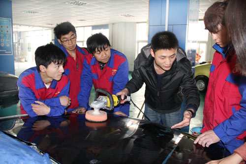 现在学汽修好吗