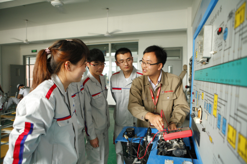 多长时间能学会汽修