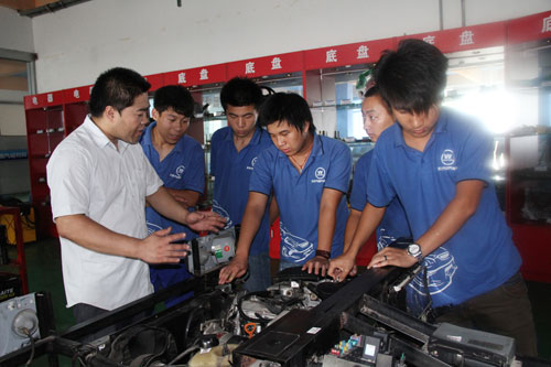 学汽修就学热门专业