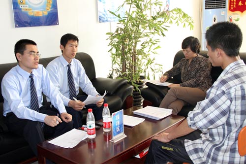 到成都万通汽修学校学汽修实现梦