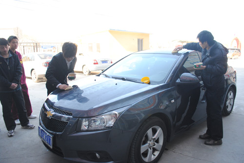 去哪里学汽车美容 成都万通汽修学校是热选