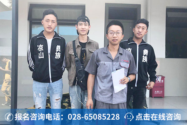 初高中毕业学子
