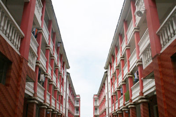 达州百岛湖职业技术学校