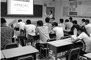 成都万通品牌实力比中高职好