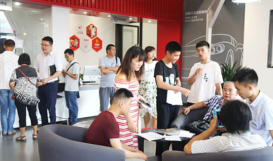 汽修学校学费多少