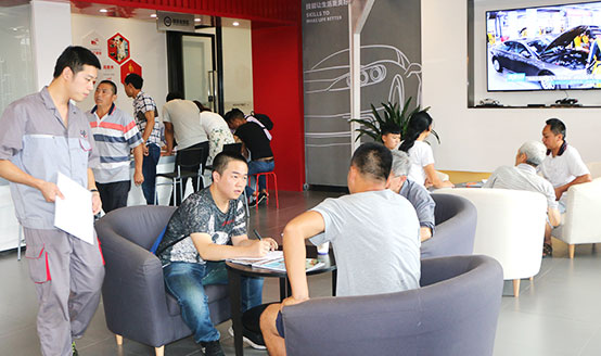 万通学校